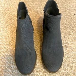 Kensie size 7 dark gray booties